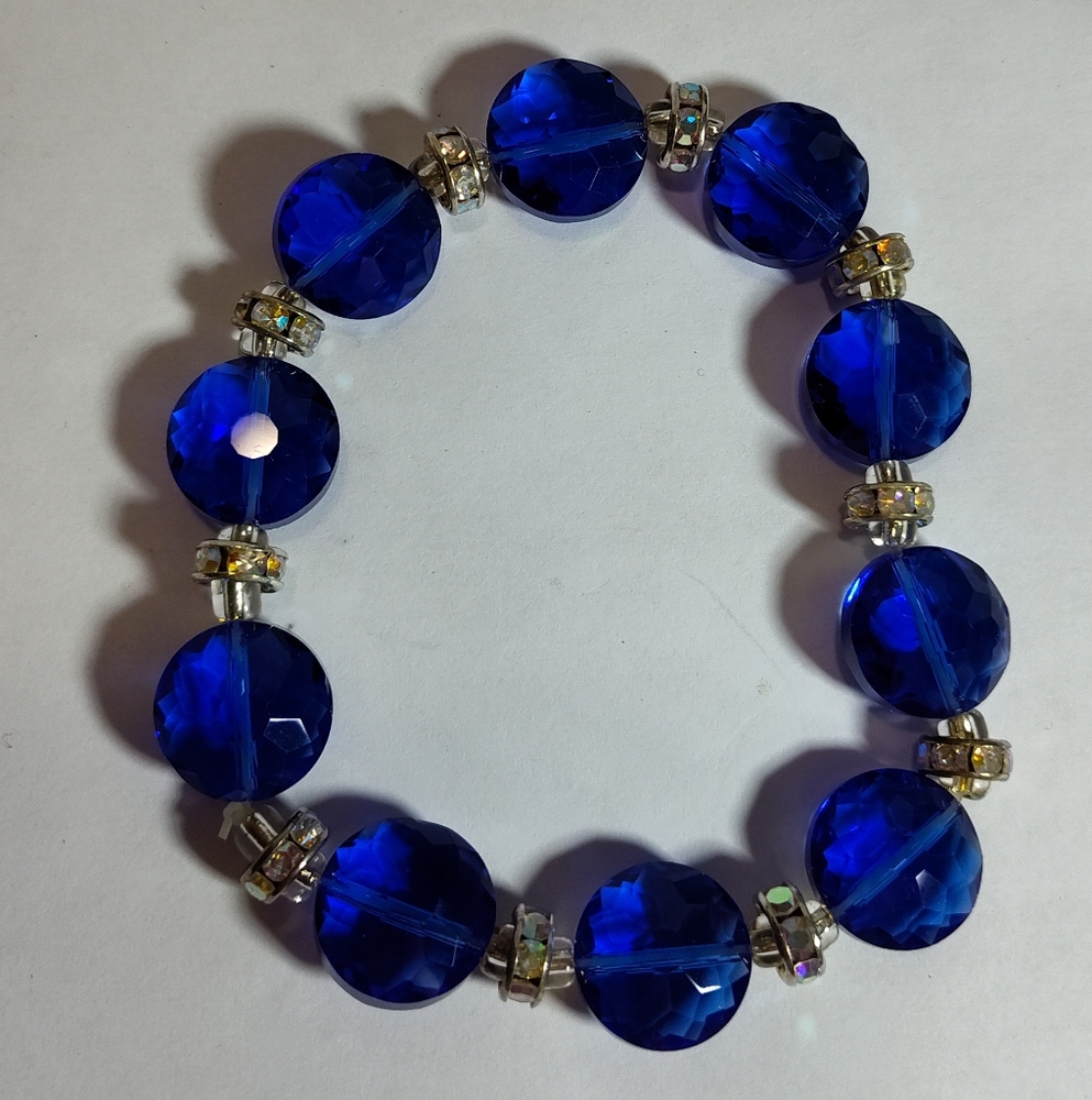 Mix It Elegant Sapphire Blue Color Beaded Bracelet Nwot